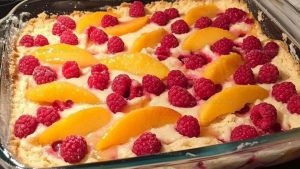 Juicy Peach Raspberry Cobbler Recipe