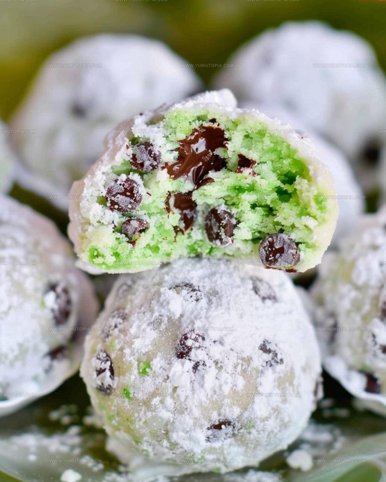 Mint Chocolate Chip Snowball Cookies Recipe