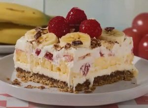 No Bake Banana Split Cake Recipe