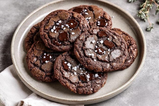 How to Make Salted Brownie Cookies